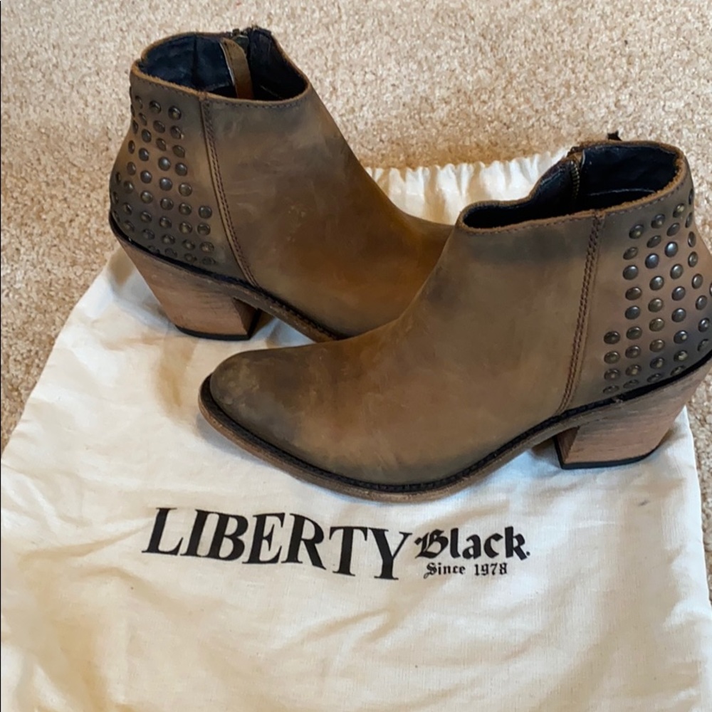 LIBERTY Black studded boots New size 7